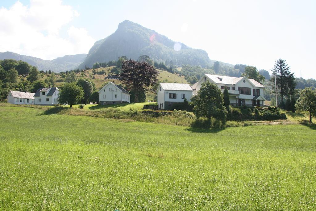 Hjelmeland Hoiland Gard Gardshotellet מראה חיצוני תמונה
