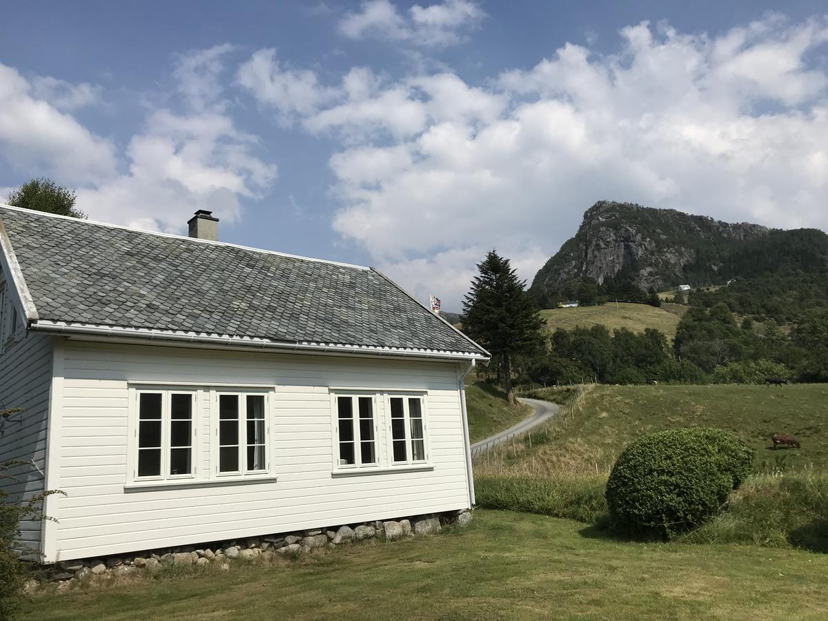 Hjelmeland Hoiland Gard Gardshotellet מראה חיצוני תמונה